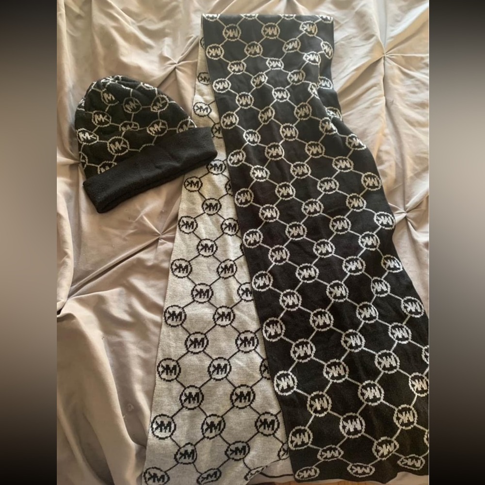 Michael Kors reversible scarf and hat
